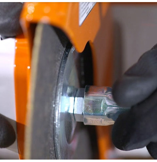 Spindle-lock-mechanism-526x541